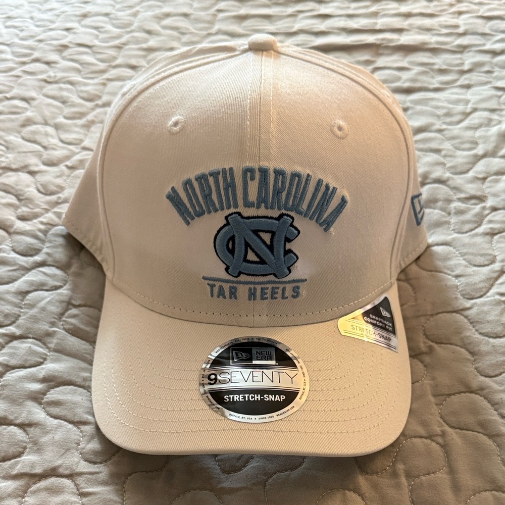 New Era North Carolina Tar Heels White and Carolina Blue Cap